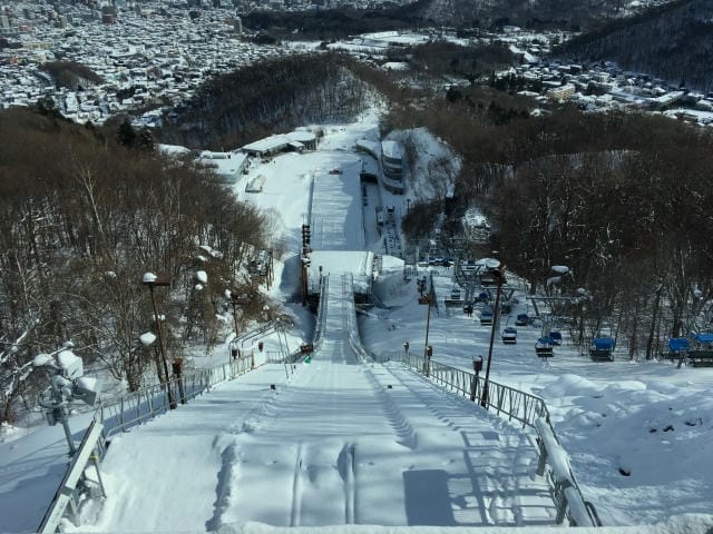 雪の楽園で心躍る！究極のスキーツアー体験ガイド